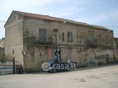 Casa indipendente in Vendita in Via Cardinale San Severino a Caserta