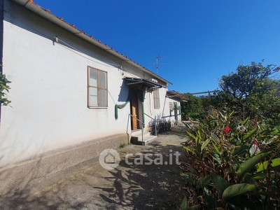 Casa indipendente in Vendita in Via Mortara San Leo 21 a Reggio Calabria