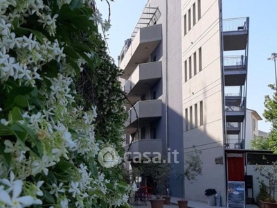 Casa indipendente in Vendita in Viale Michelangelo a Arezzo