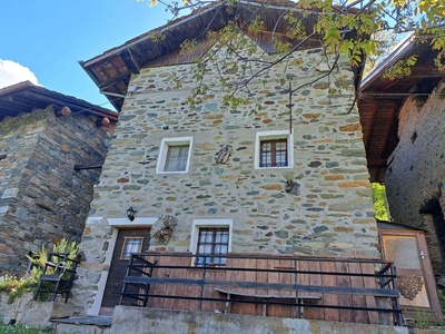 Casa semi indipendente in vendita a Chambave Aosta