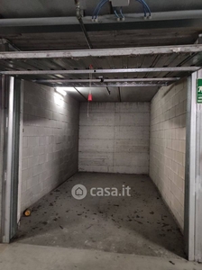 Garage/Posto auto in Vendita in Via Domenico Cimarosa 72 /A a Torino