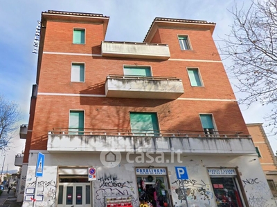 Garage/Posto auto in Vendita in Via Italo Calvino a Tivoli