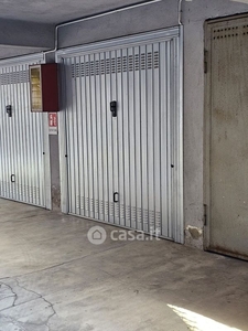 Garage/Posto auto in Vendita in Via Lambro 93 a Rozzano