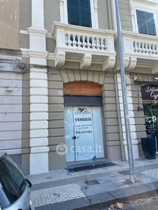 Negozio/Locale commerciale in Vendita in Via G. Garibaldi 64 a Messina