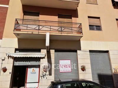 Negozio/Locale commerciale in Vendita in Via Goldoni 62 a Cagliari
