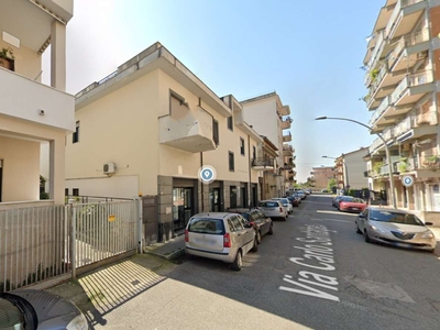 Palazzo / Stabile in vendita a Caserta