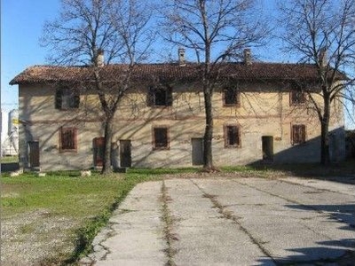 Rustico/Casale in Vendita in Via Visiana a Prato