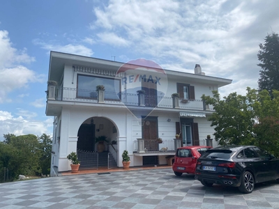 Villa Bifamiliare in vendita a Marzano Appio - Zona: Campagnola