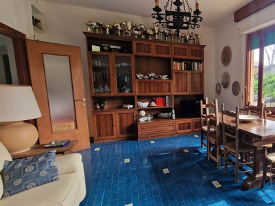 Villa bifamiliare in vendita a Tarquinia Viterbo Lido Di Tarquinia