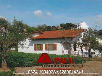 Villa in vendita a Apice