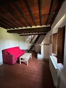 Appartamento in Affitto ad Bucine - 400 Euro