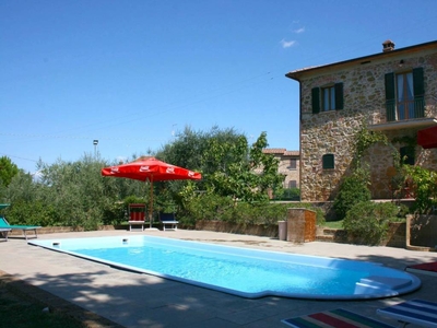 Casa a Lucignano con barbecue e piscina