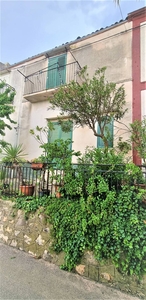 Casa singola in Via Cappuccini 7 a Bisacquino