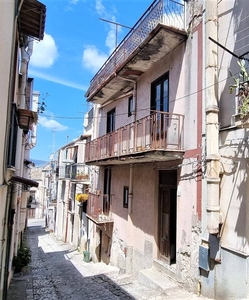 Casa singola in Via Napoli 24 a Chiusa Sclafani