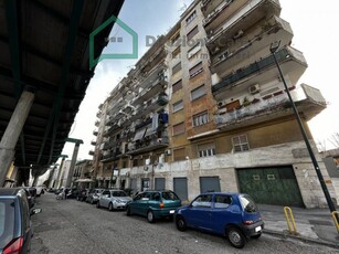 Appartamento in Affitto a Napoli Vicaria / Foria