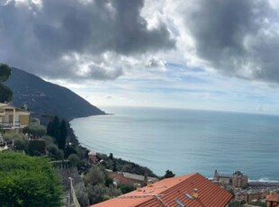 Appartamento in Vendita a Camogli Camogli