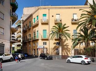 Appartamento in Vendita a Catania Via Vecchia Ognina