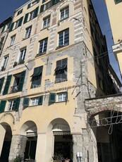 Appartamento in Vendita a Genova Centro Storico
