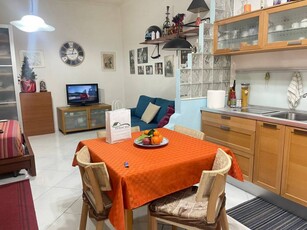 Appartamento in Vendita a Napoli Vicaria / Foria