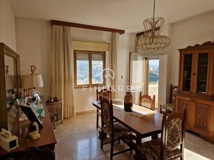 Appartamento in Vendita a Reggio di Calabria Arangea