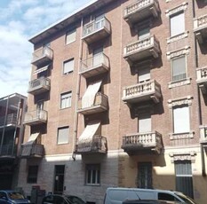 Appartamento in Vendita a Torino Via Francesco Baracca