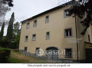 Appartamento in Vendita in a Montecatini Val di Cecina