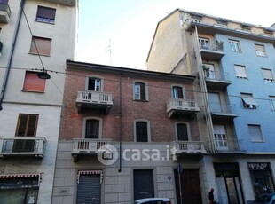 Appartamento in Vendita in Via Beaulard 33 a Torino