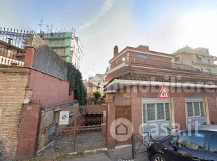 Appartamento in Vendita in Piazza Carnaro a Roma