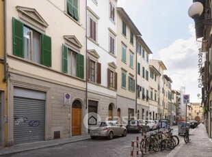 Appartamento in Vendita in Piazza della Indipendenza a Firenze