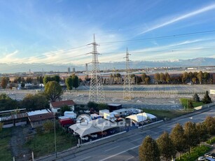 Appartamento in Vendita in Strada di Settimo a Torino