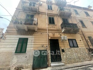 Appartamento in Vendita in Via Alcadino da Siracusa 3 a Palermo