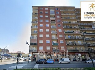 Appartamento in Vendita in Via Andrea Sansovino 116 a Torino
