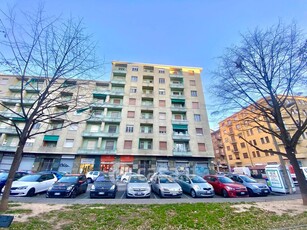 Appartamento in Vendita in Via Arnaldo da Brescia 23 a Torino