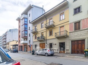 Appartamento in Vendita in Via Bainsizza 23 a Torino