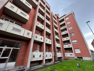 Appartamento in Vendita in Via Benvenuto Cellini 6 a Torino