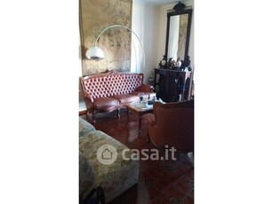 Appartamento in Vendita in Via Calcante a Palermo