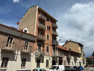 Appartamento in Vendita in Via Cantoira 8 a Torino