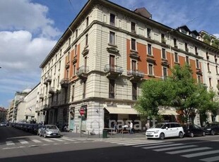 Appartamento in Vendita in Via Carlo Ravizza 19 a Milano