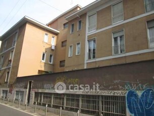 Appartamento in Vendita in Via Cerano 8 a Milano