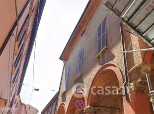 Appartamento in Vendita in Via Cesare Battisti 23 a Bologna
