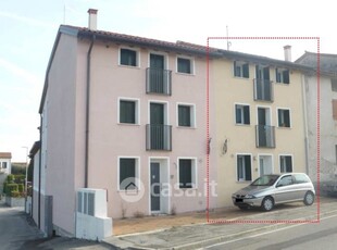 Appartamento in Vendita in Via Codalunga a Zugliano