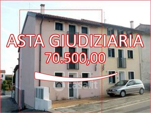 Appartamento in Vendita in Via Codalunga a Zugliano