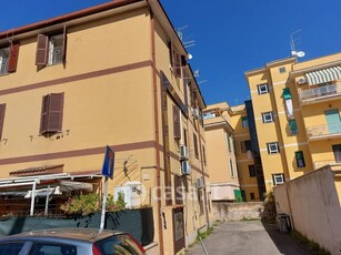 Appartamento in Vendita in Via dei Pioppi 20 a Roma
