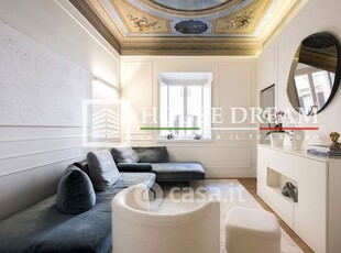 Appartamento in Vendita in Via del Boschetto a Roma