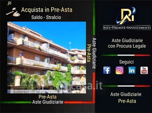 Appartamento in Vendita in Via del Bosco degli Arvali 79 a Roma