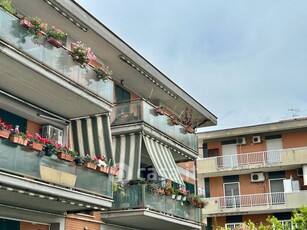 Appartamento in Vendita in Via di Rocca Cencia a Roma