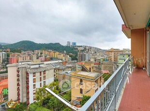 Appartamento in Vendita in Via Domenico Oliva 40 a Genova