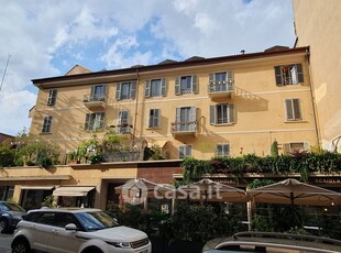 Appartamento in Vendita in Via Fratelli Carle 46 a Torino