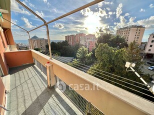 Appartamento in Vendita in Via Gaetano Barbareschi a Genova
