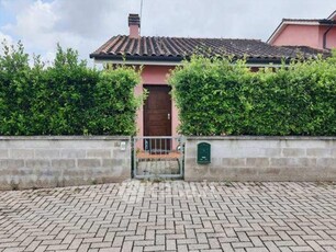 Appartamento in Vendita in Via Giacomo Puccini 18 a Casciana Terme Lari